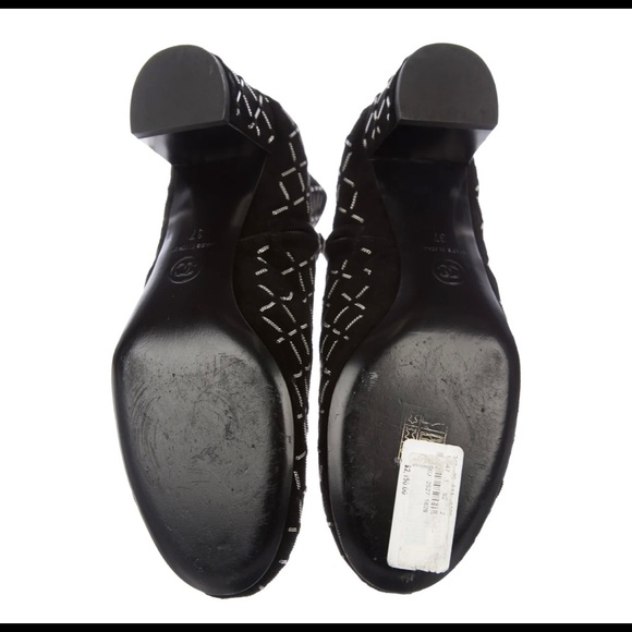 Chanel // Black Suede Chelsea Ankle Boot – VSP Consignment Chanel Suede Chain-Embellished Ankle Boots